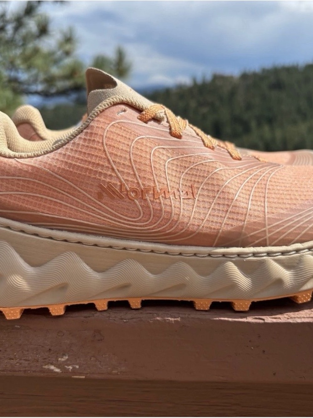 Women’s Nnormal Tomir 2.0